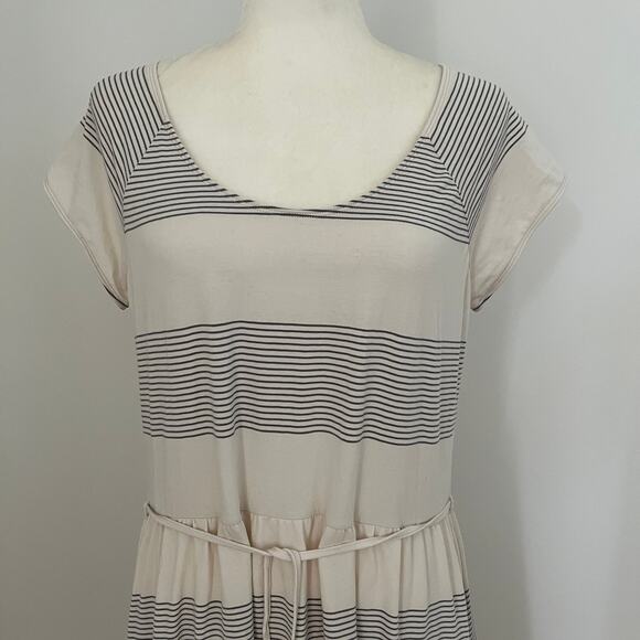 Garnet Hill Striped Short Sleeve Dress Cream Gray Stripe sz 16 - Picture 2 of 7